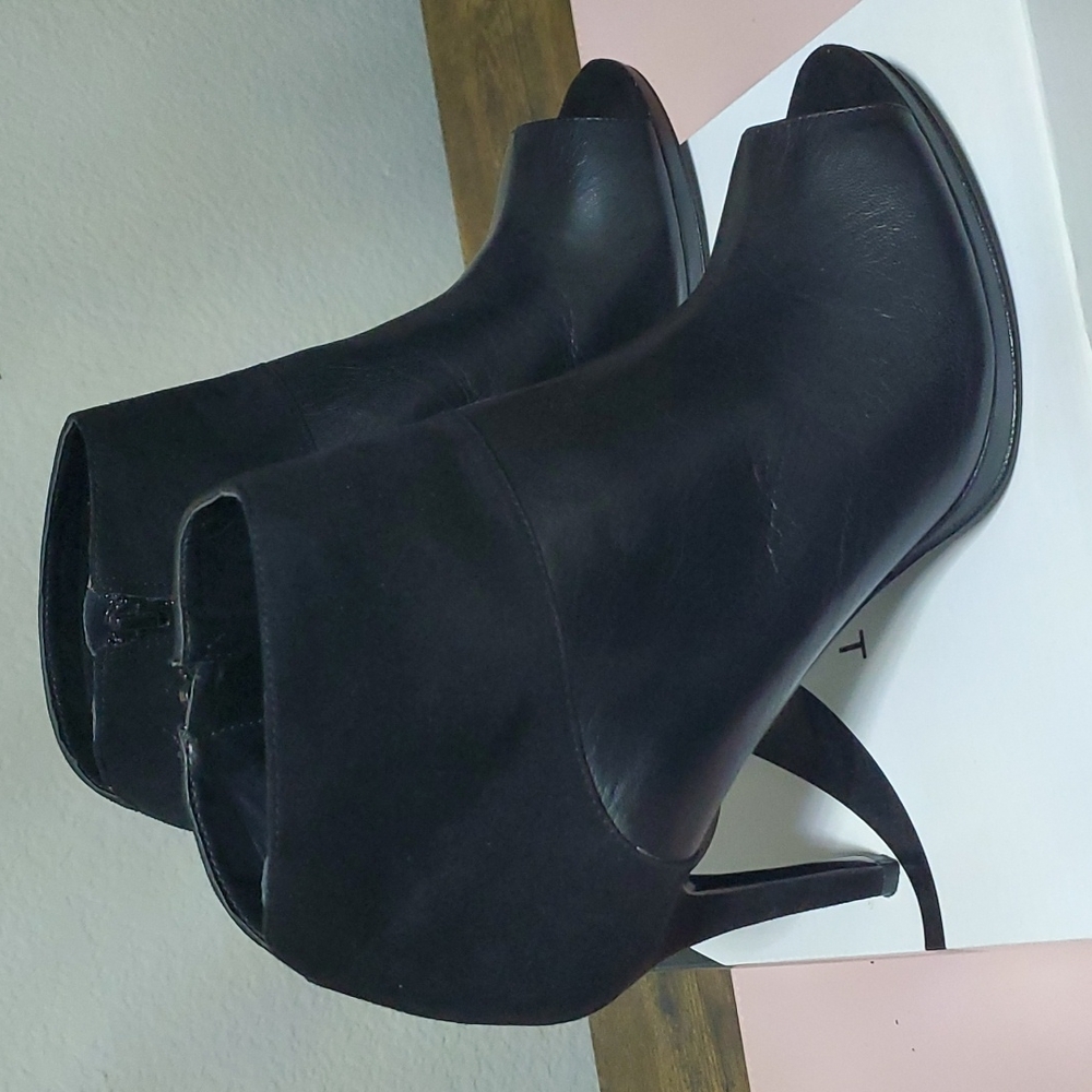 Nine West Women's Leather Peep Toe Ankle Boots, Size 9.5 - Picture 2 of 4